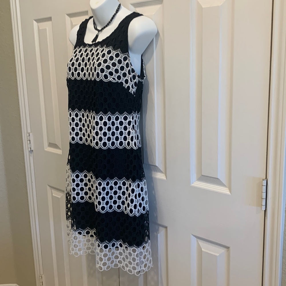 Just…Taylor Eyelet Dress - Picture 5 of 7